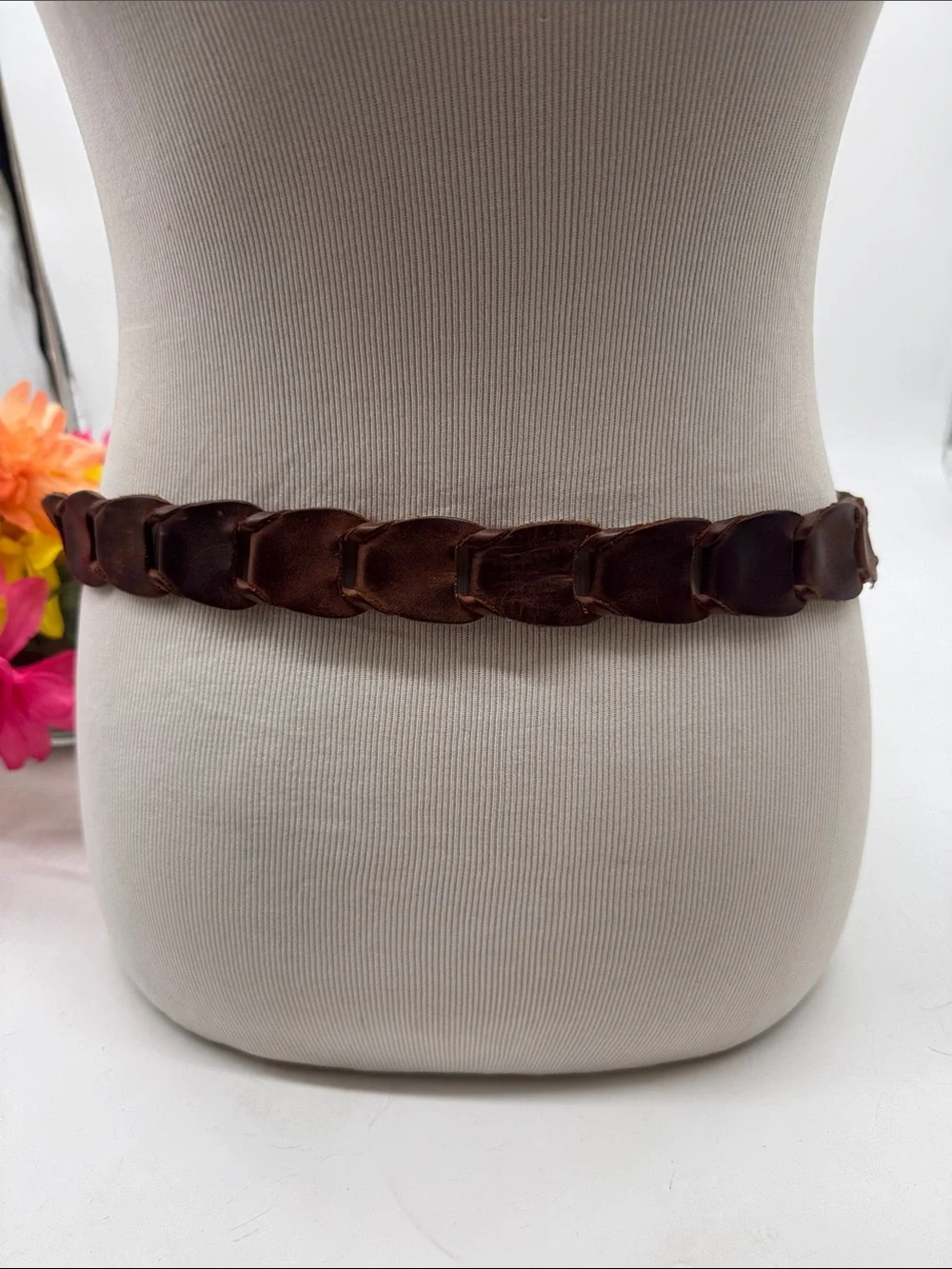 Levis toned strap strauss